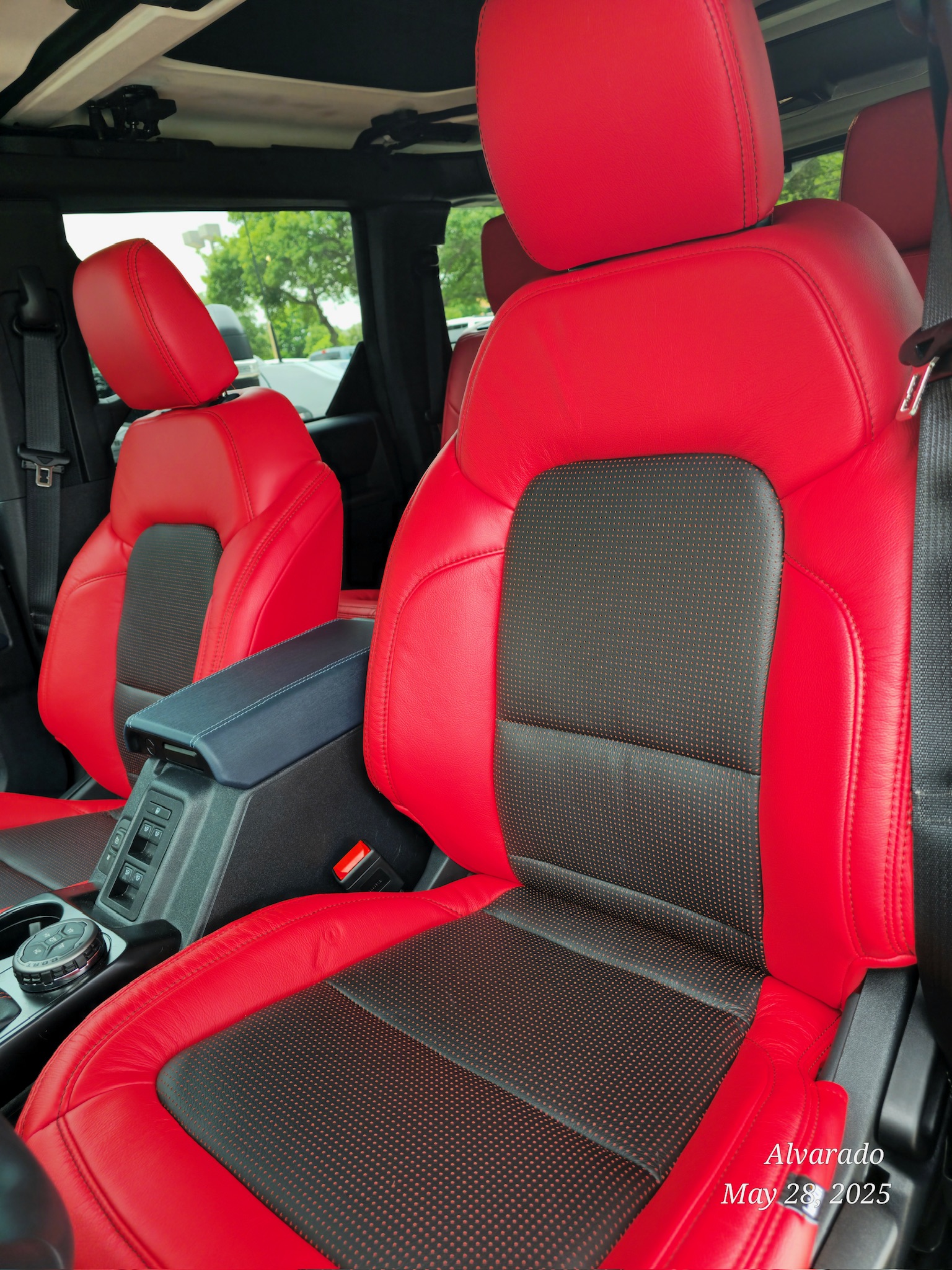 custom leather seats for a car in dallas tx